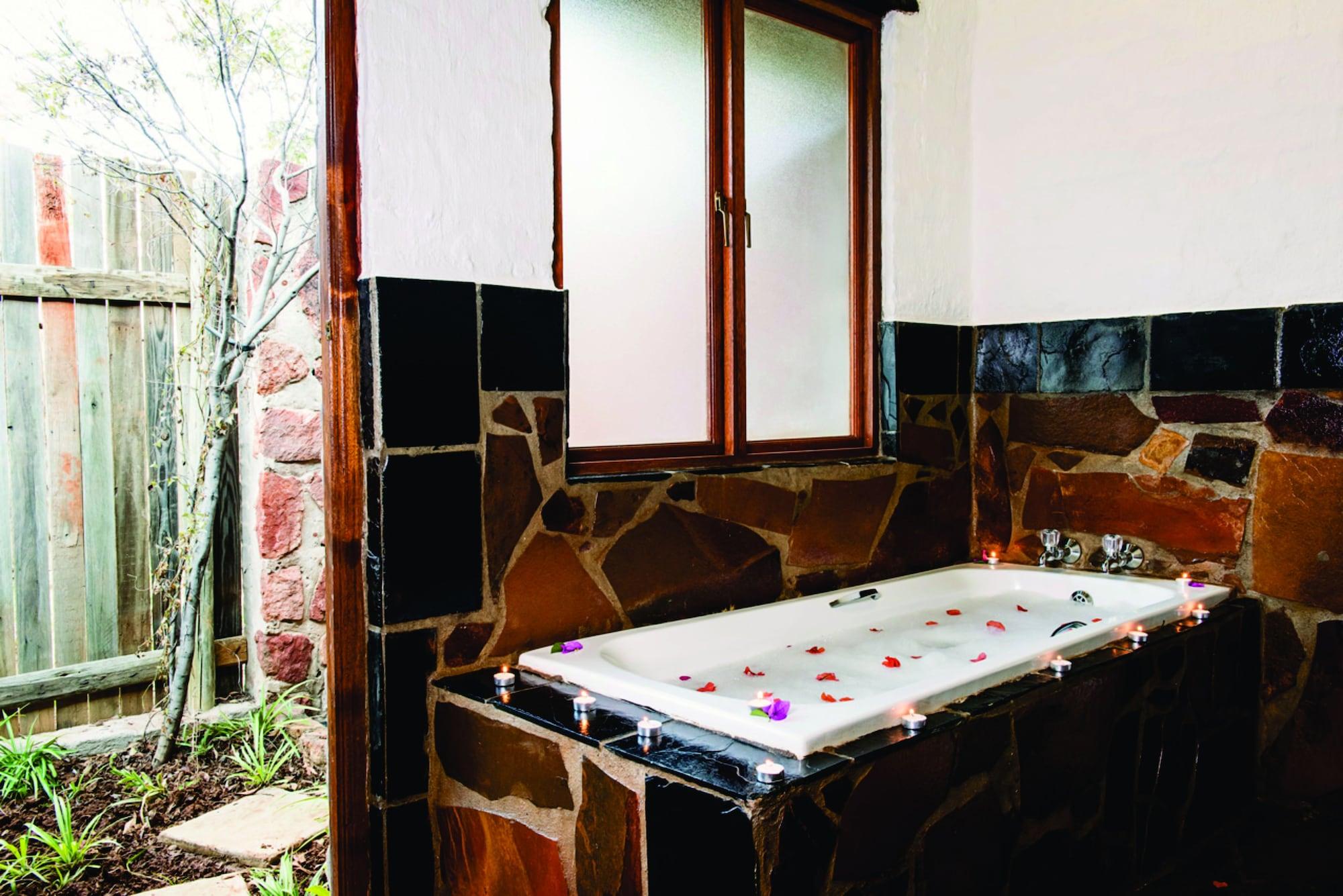Kedar Heritage Lodge, Conference Centre & Spa Rustenburg Extérieur photo